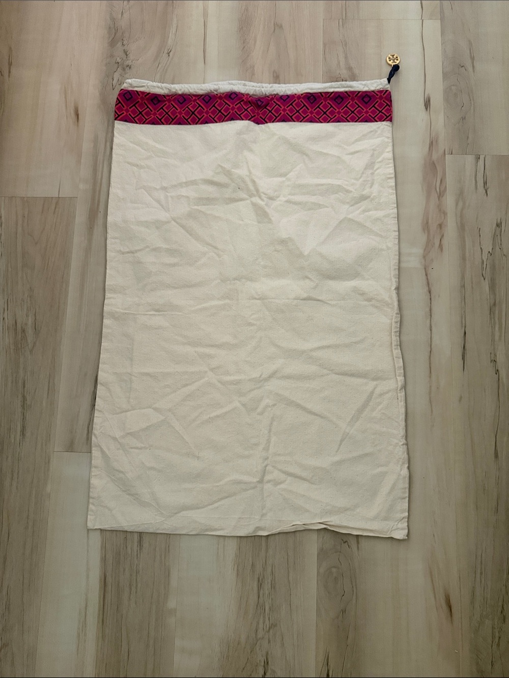 Tory Burch Cream dust bag Fuchsia Patterned